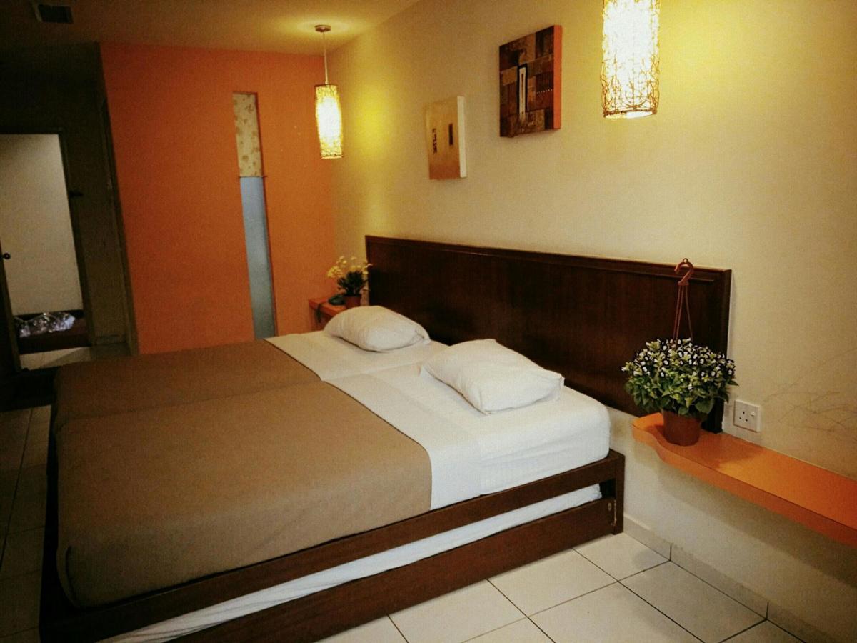 Newbridge Hotel ملقا المظهر الخارجي الصورة