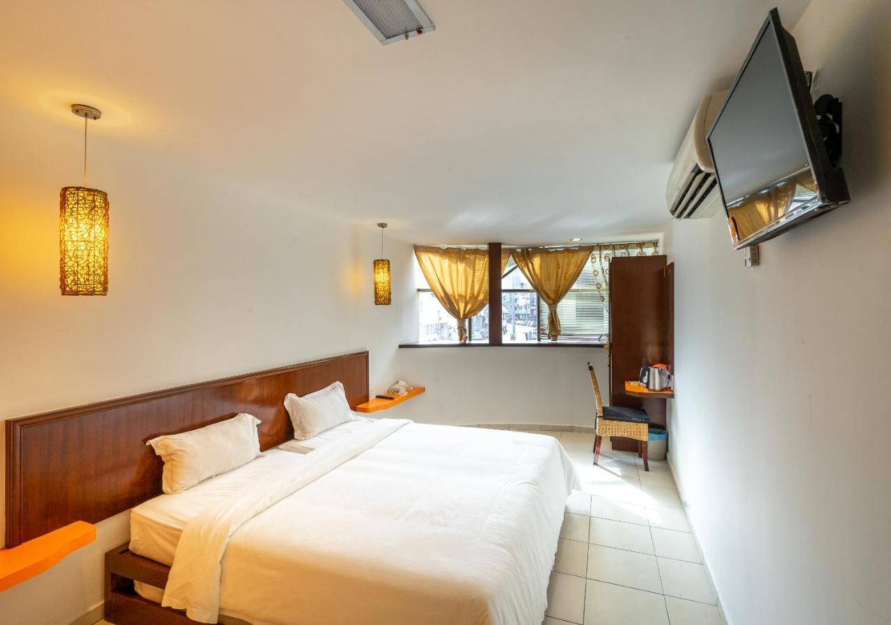 Newbridge Hotel ملقا المظهر الخارجي الصورة
